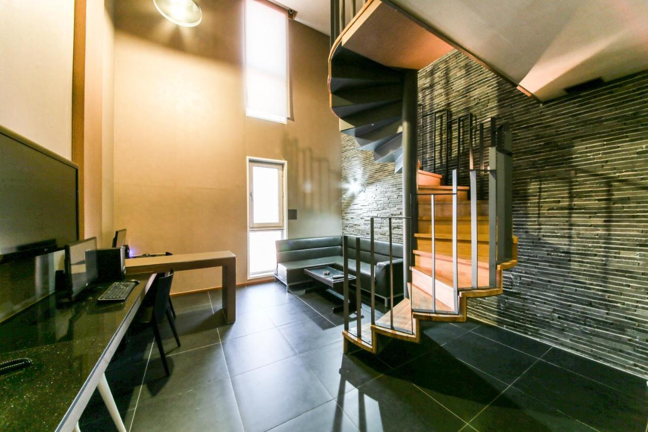 Gyeongju Arrietty Motel Екстер'єр фото