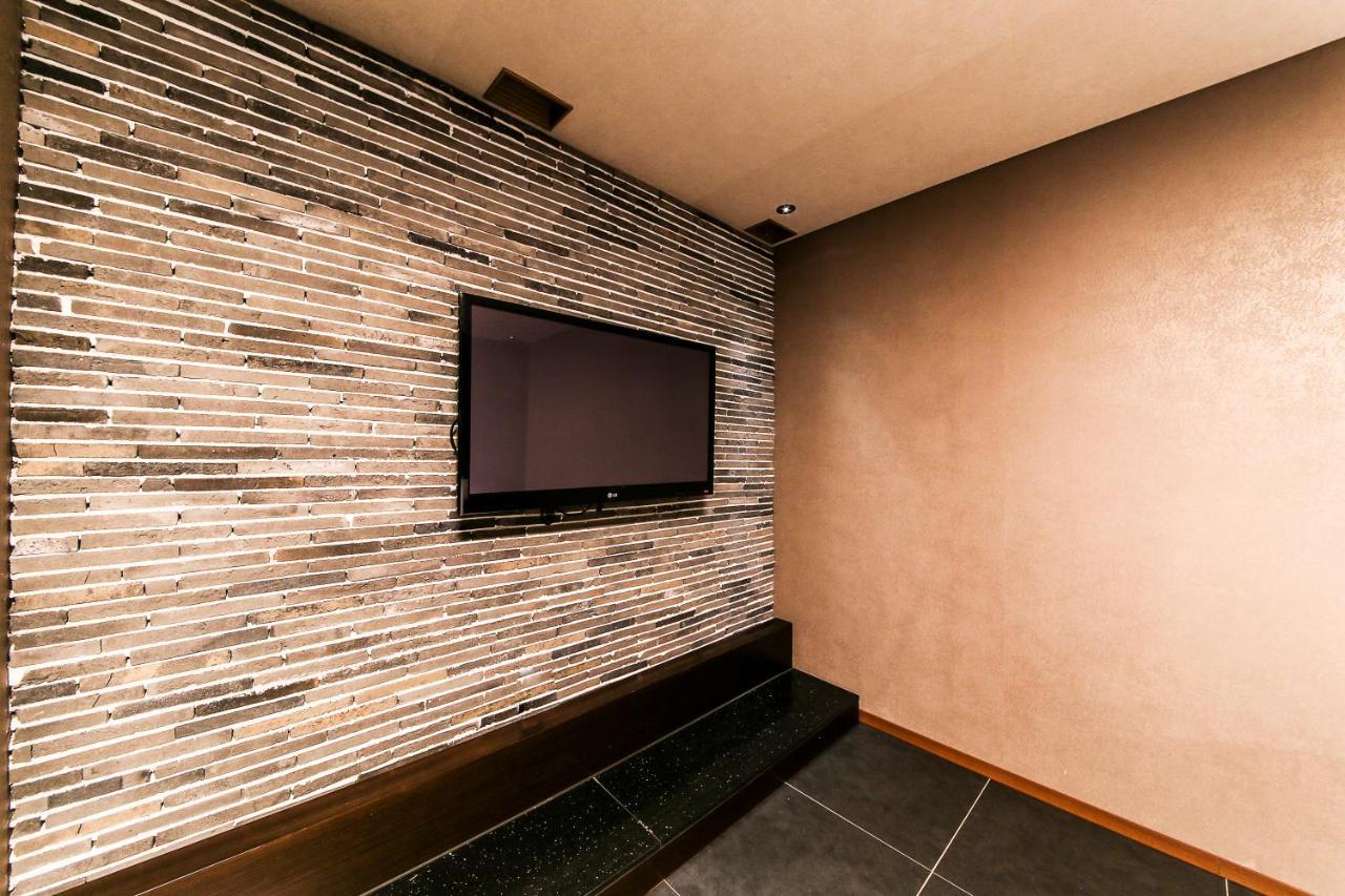 Gyeongju Arrietty Motel Екстер'єр фото