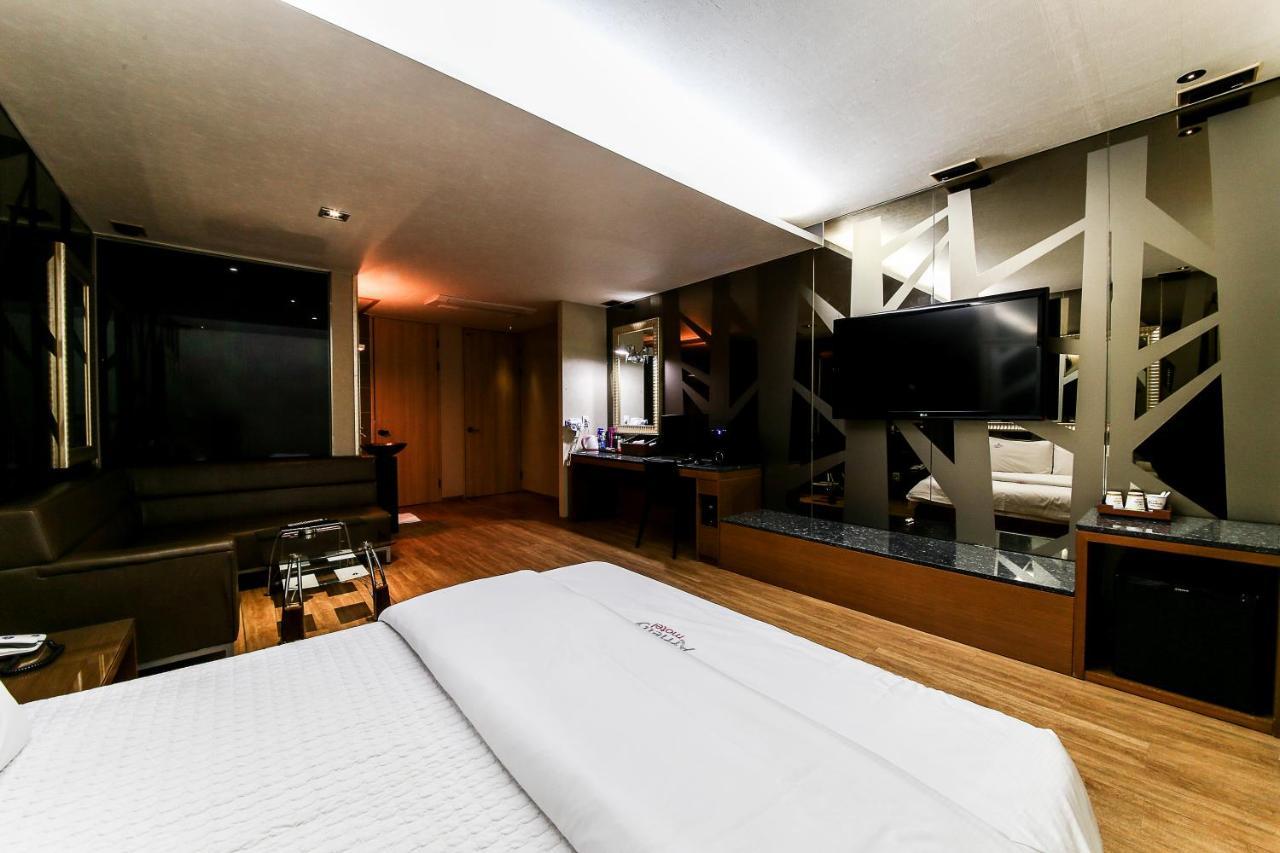 Gyeongju Arrietty Motel Екстер'єр фото
