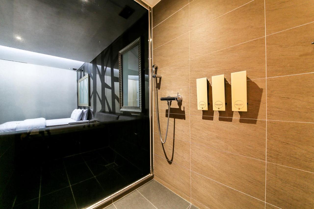 Gyeongju Arrietty Motel Екстер'єр фото