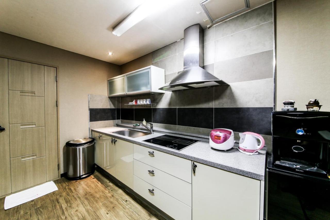 Gyeongju Arrietty Motel Екстер'єр фото